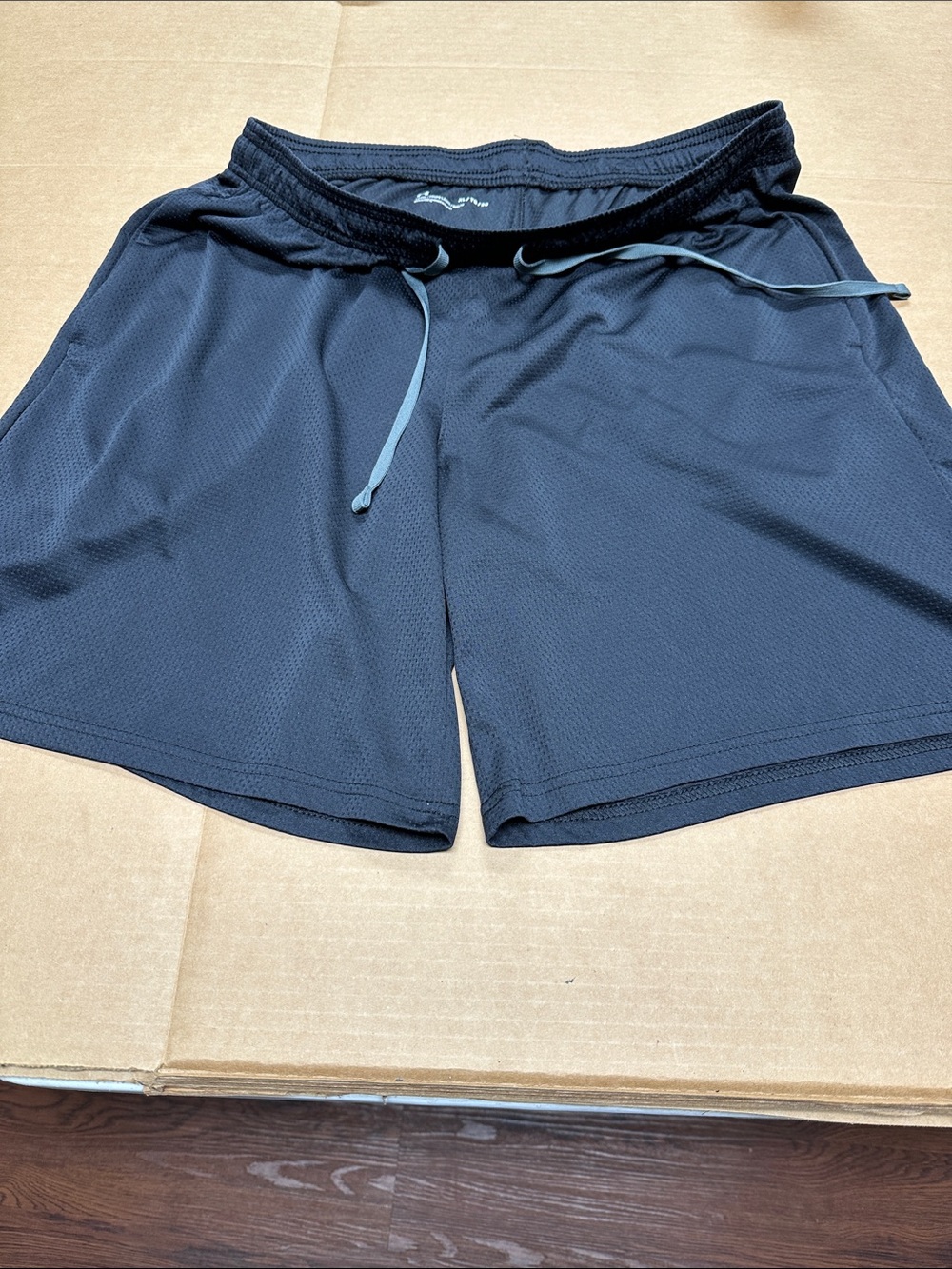 #130, Size XL, Under Armour Black Color Athletic Mesh Shorts